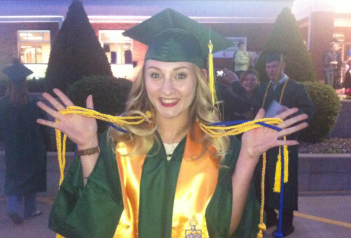 Lyndsey Graduation Photo